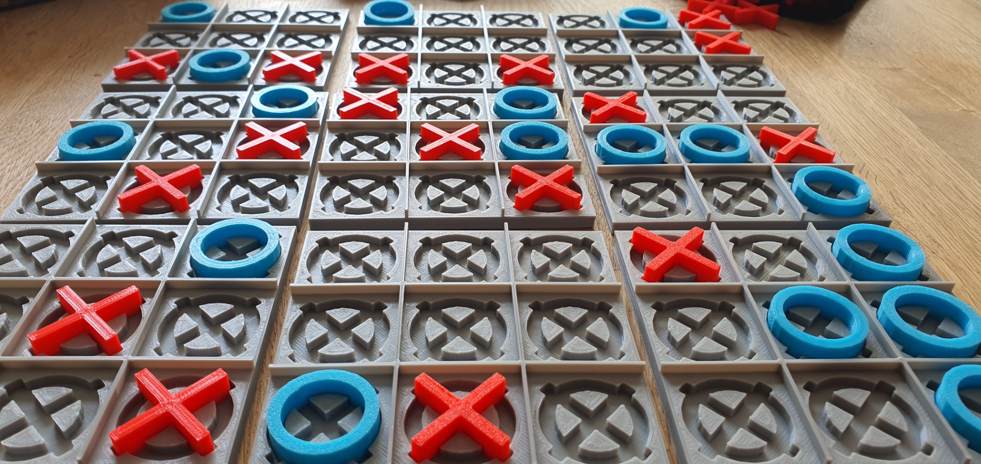 Ultimate Tic-Tac-Toe